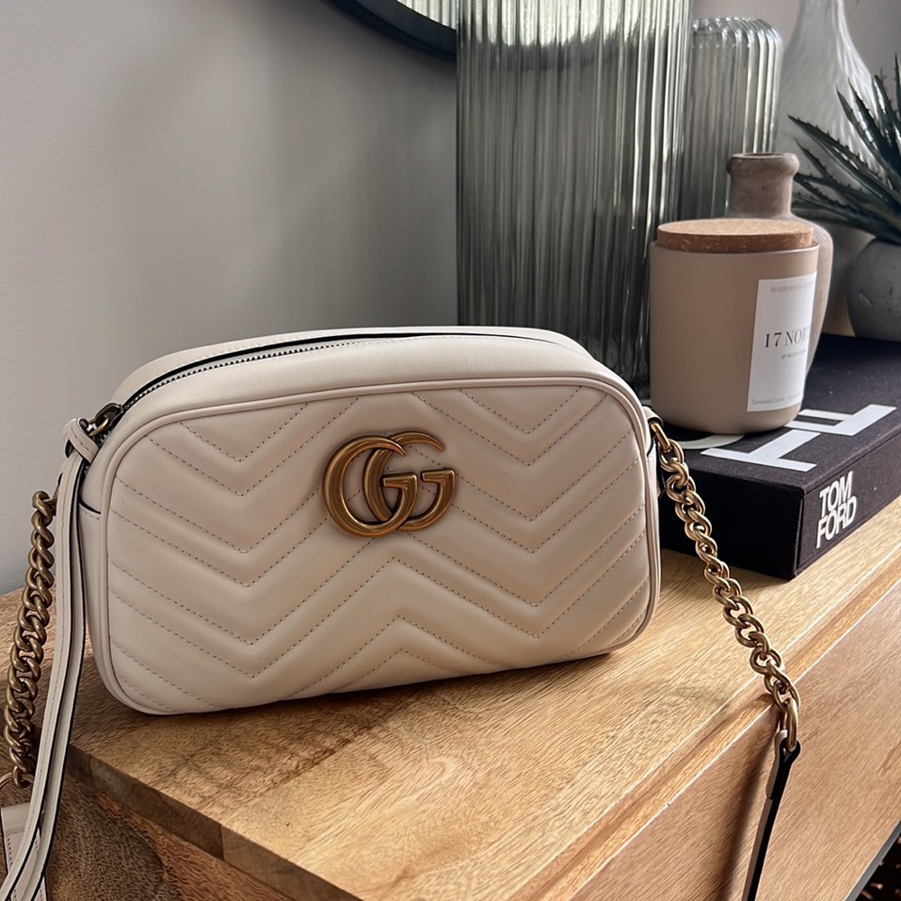 Gucci GG Marmont Small Shoulder Bag - Ivory